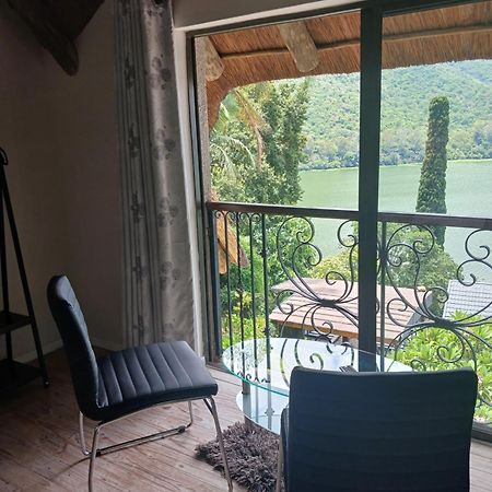 Cozy Kosmos Bed & Breakfast Hartbeespoort Exterior photo