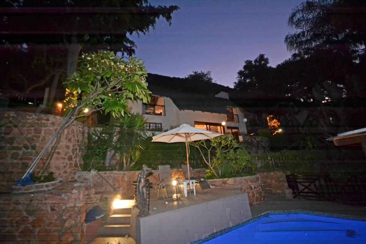 Cozy Kosmos Bed & Breakfast Hartbeespoort Exterior photo