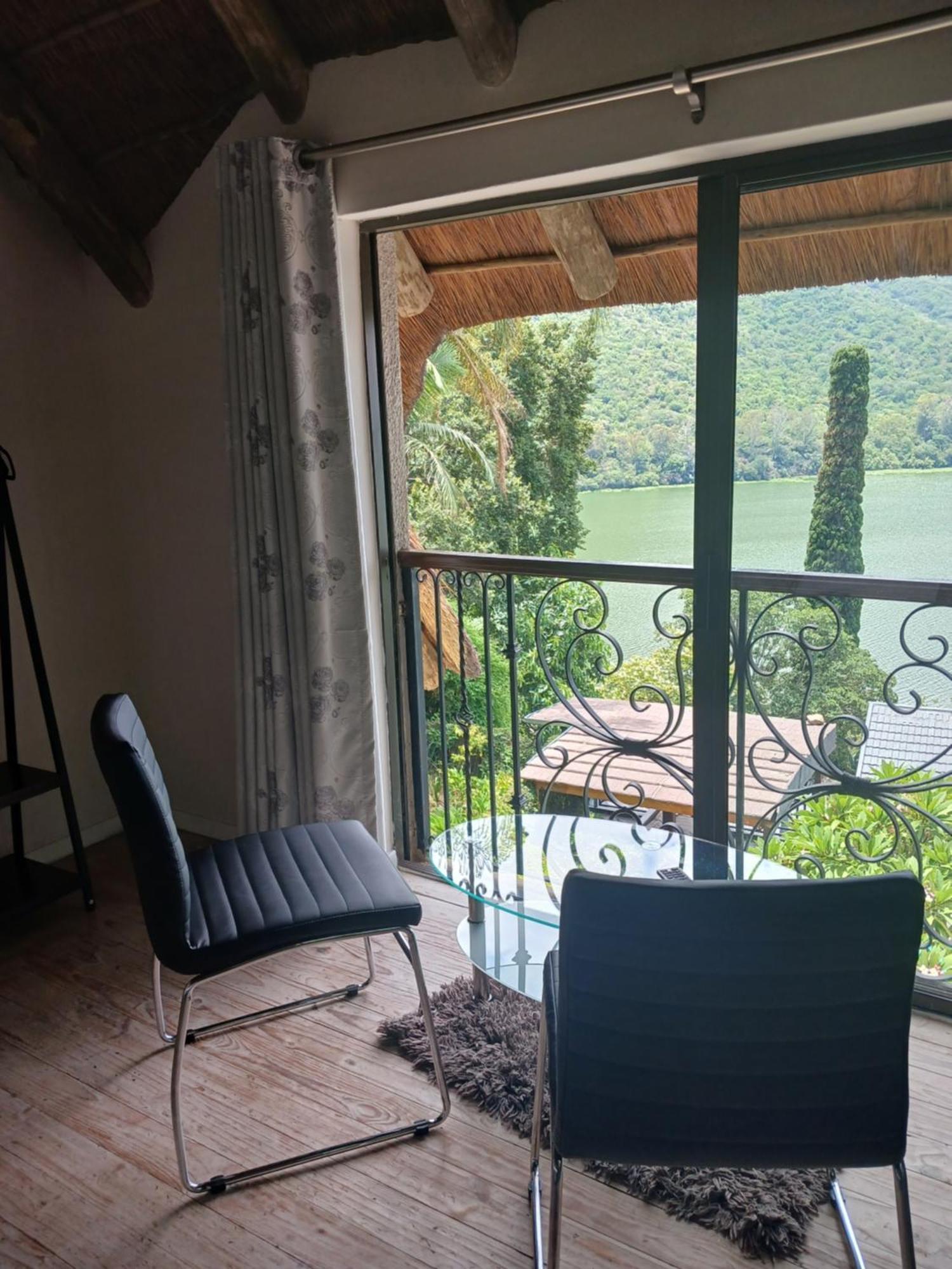 Cozy Kosmos Bed & Breakfast Hartbeespoort Exterior photo