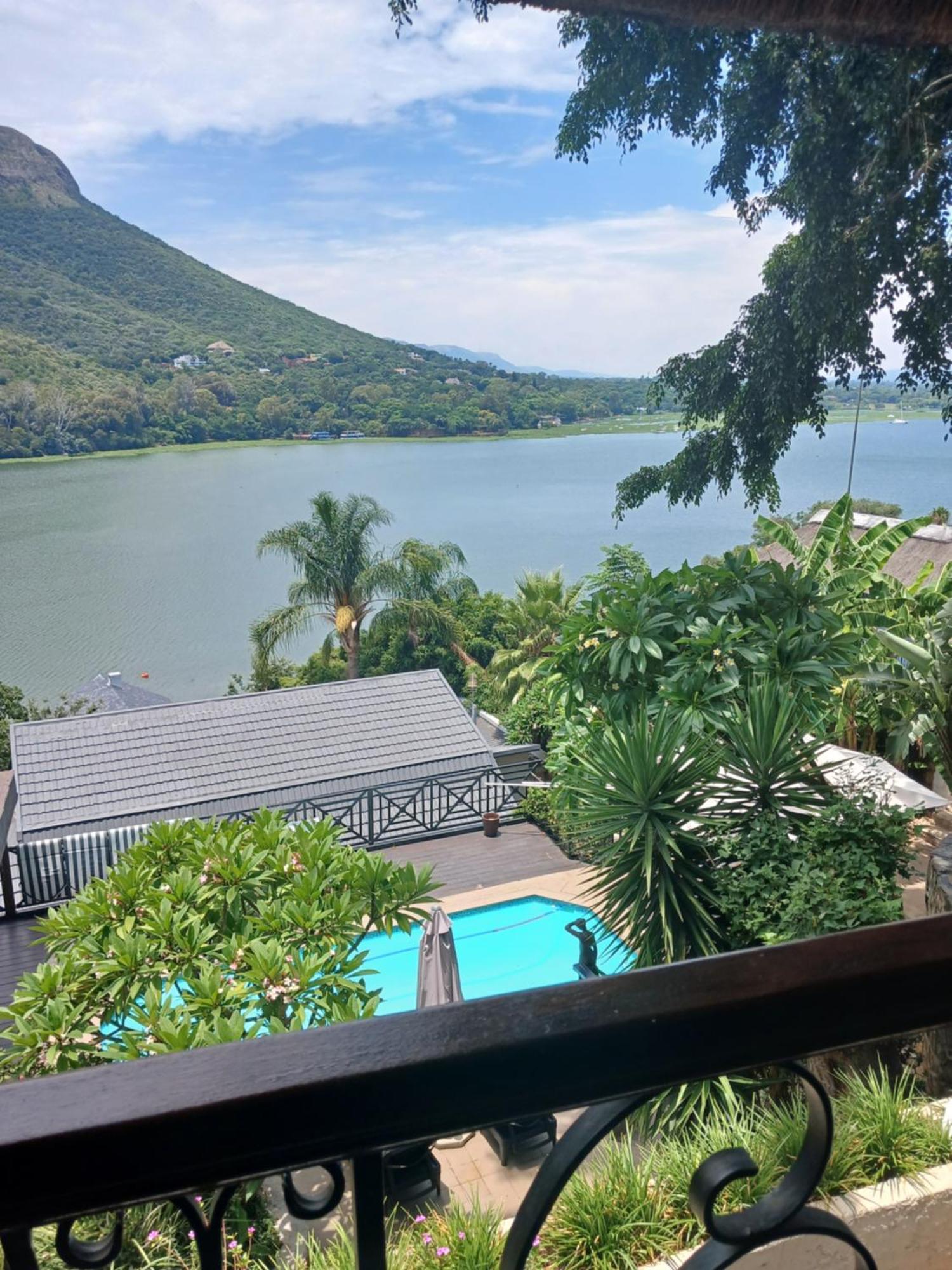 Cozy Kosmos Bed & Breakfast Hartbeespoort Exterior photo