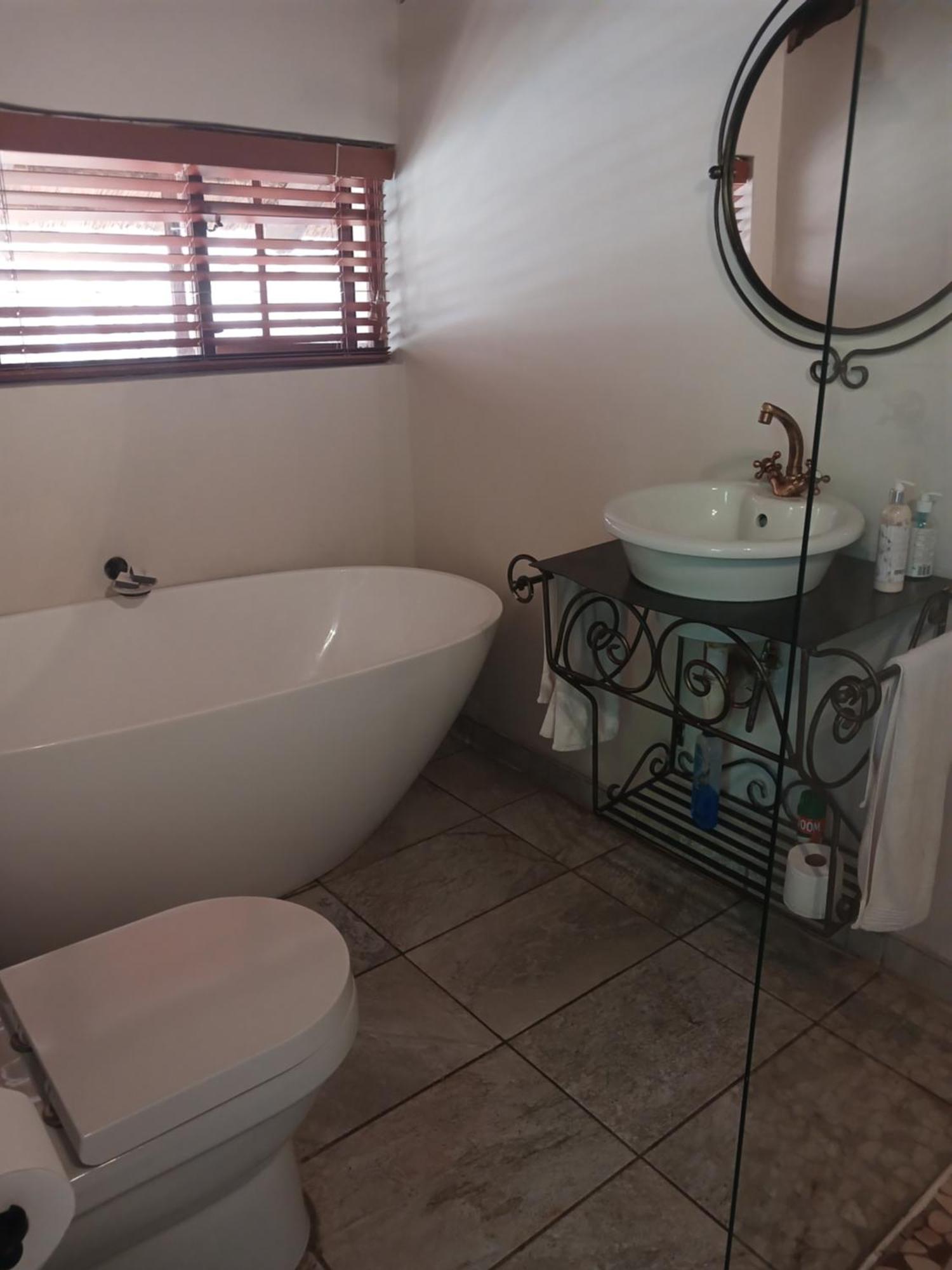 Cozy Kosmos Bed & Breakfast Hartbeespoort Room photo