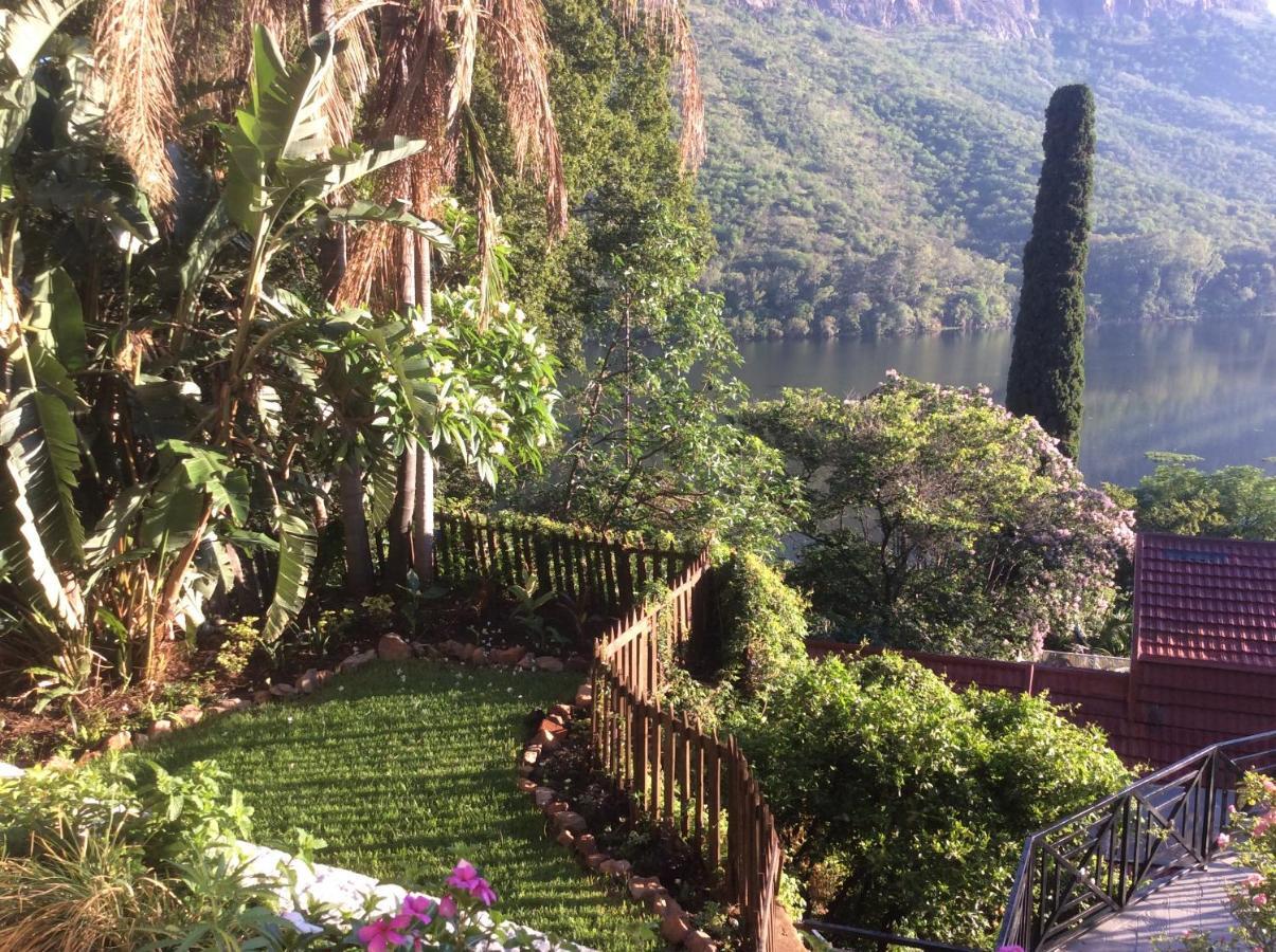Cozy Kosmos Bed & Breakfast Hartbeespoort Exterior photo